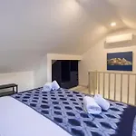 Apartment Principe Real Duplex With Terrace By Local *