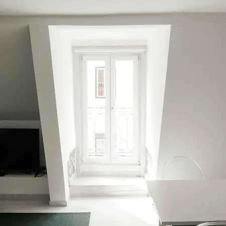 Duplex With Terrace In Principe Real * Lisbon