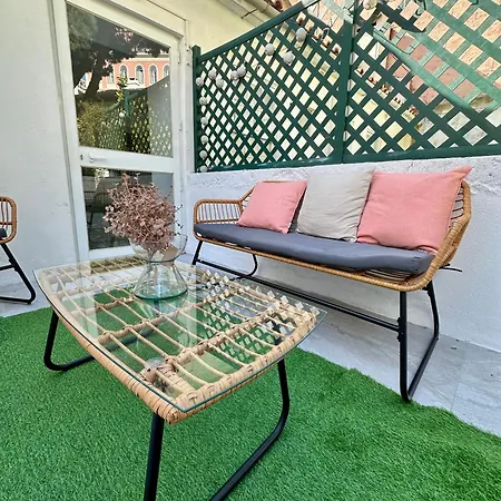 Apartment Duplex With Terrace In Principe Real Lisbon