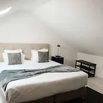 Principe Real Duplex With Terrace By Local Lisboa