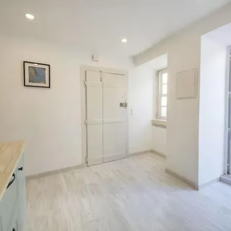 Principe Real Duplex With Terrace By Local Apartment *