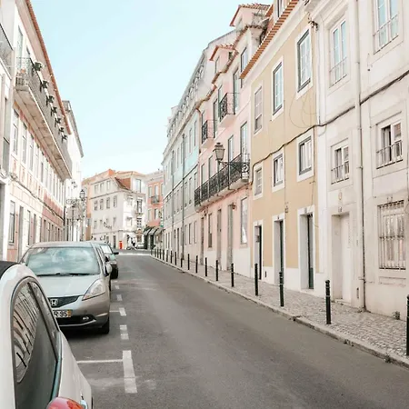 Principe Real Duplex With Terrace By Local Apartment *