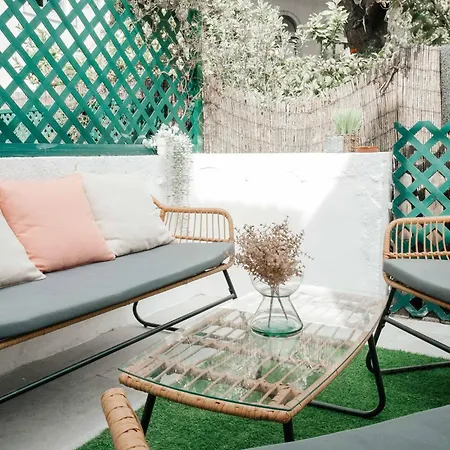 Principe Real Duplex With Terrace By Local * Lisboa