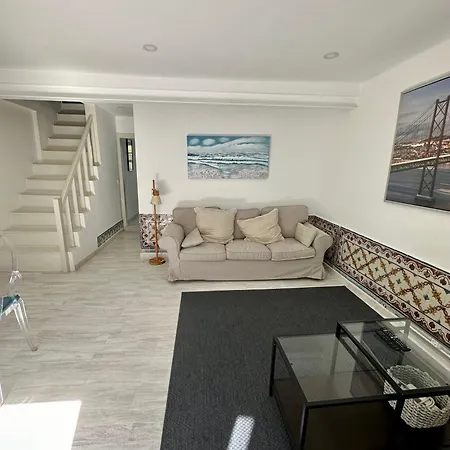 Apartman Principe Real Duplex With Terrace By Local Lisboa