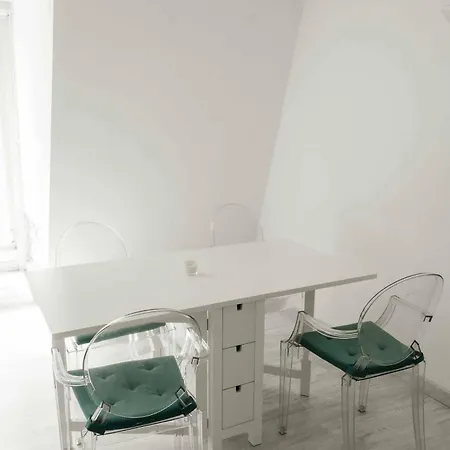 Apartment Duplex With Terrace In Principe Real