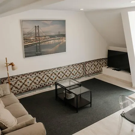 Duplex With Terrace In Principe Real *