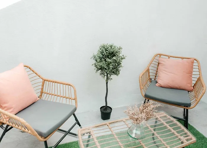 Principe Real Duplex With Terrace By Local * Lizbona