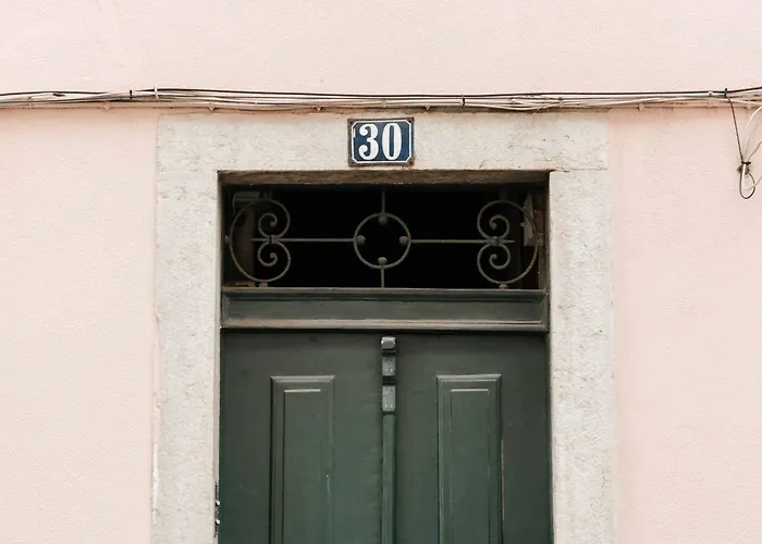 Principe Real Duplex With Terrace By Local Apartament *